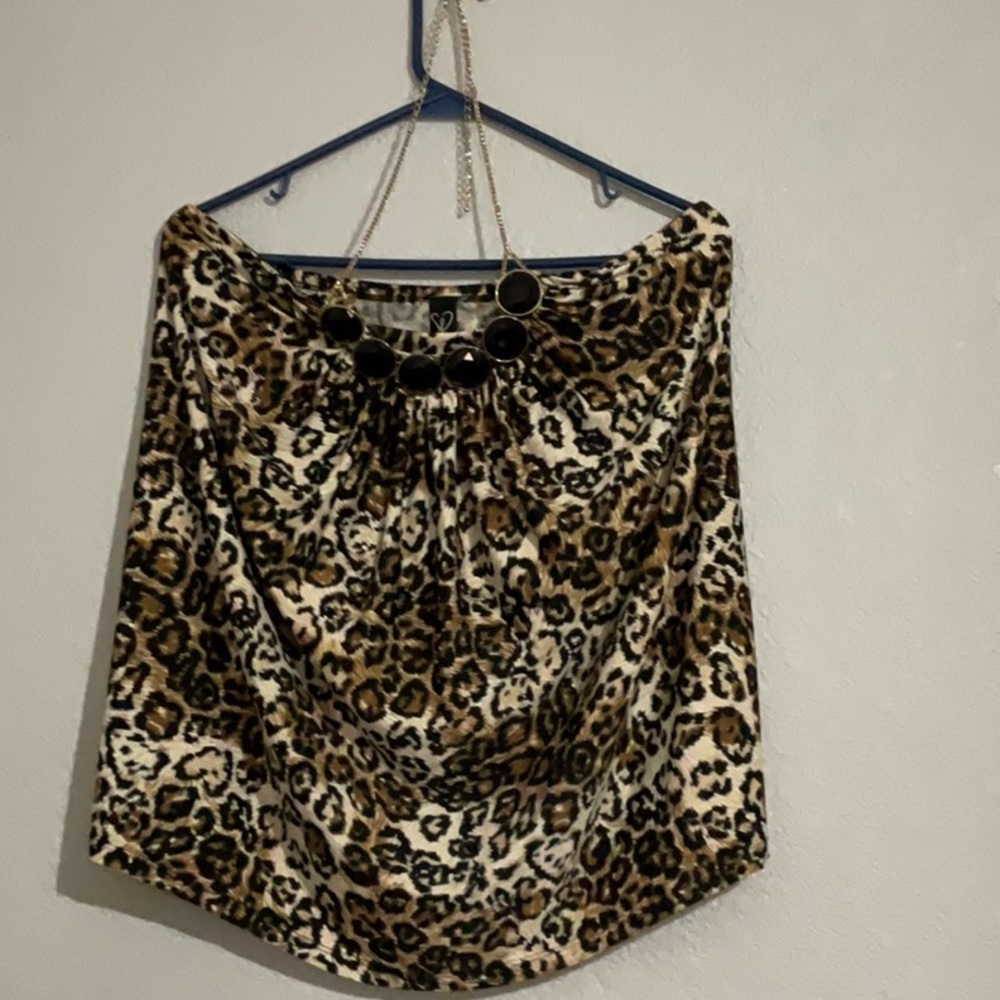 Windsor Size Large halter top. Leopards Print